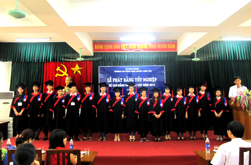 Lễ phát bằng tốt nghiệp hệ Cao đẳng, Trung cấp năm 2014